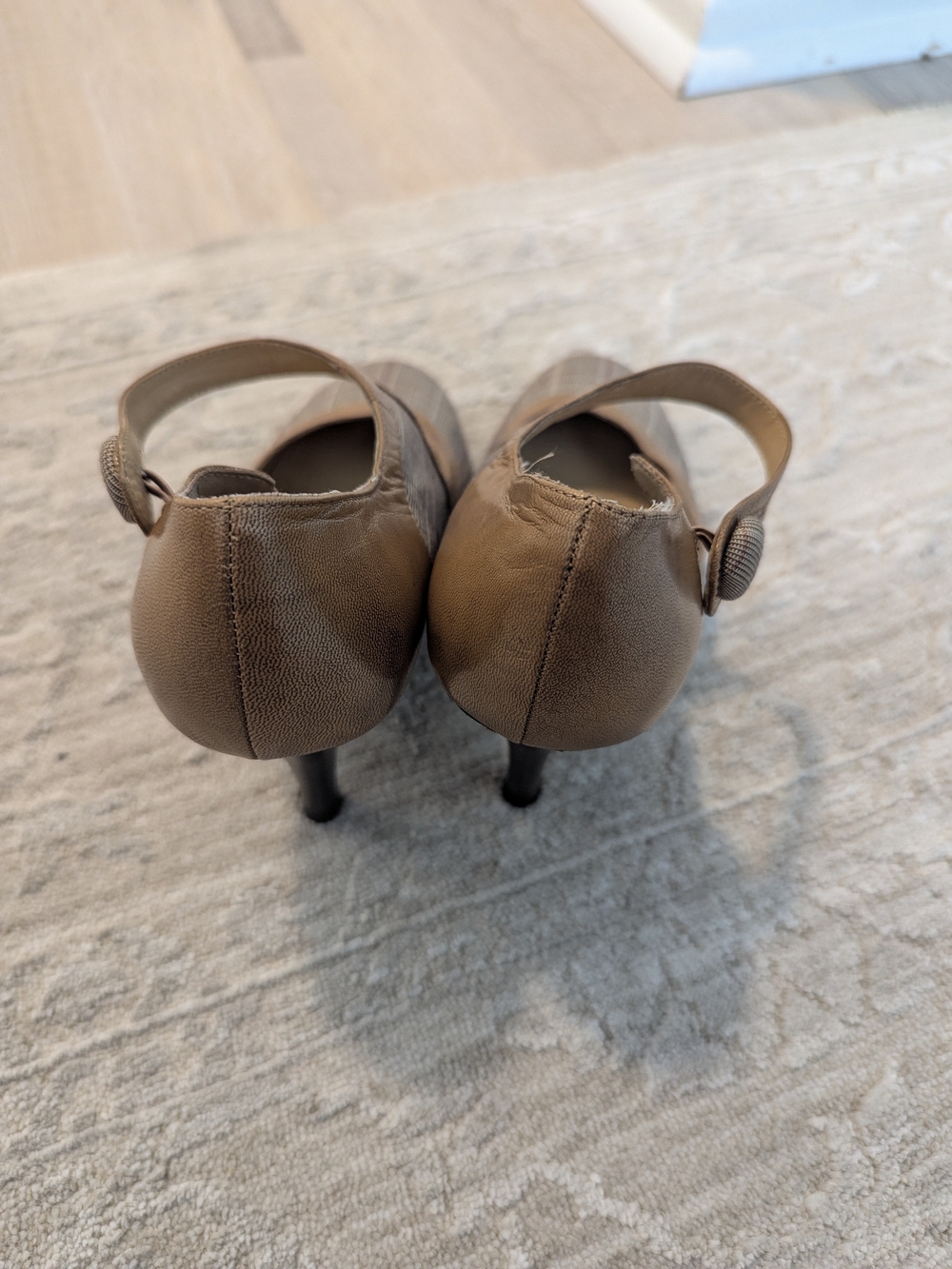 Chinese Laundry Tan Plaid Mary Jane Heels - Picture 2 of 4